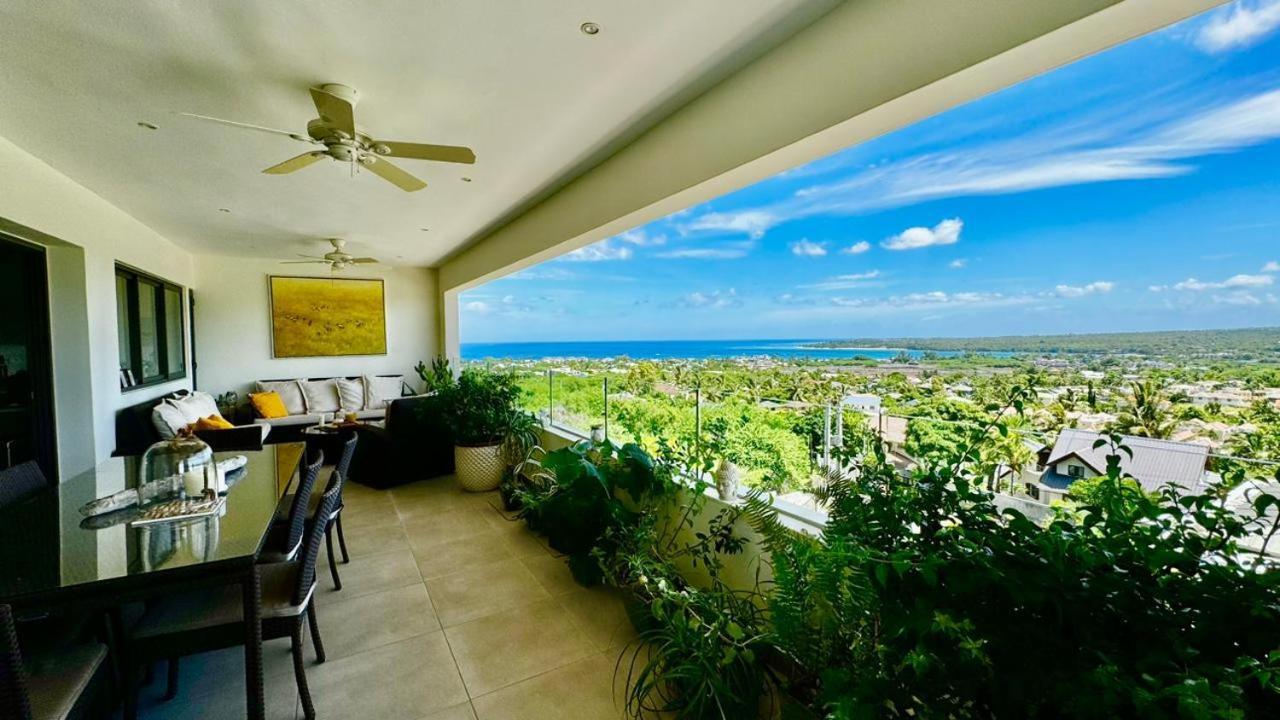 Penthouse Avec Vue Panoramique Sur La Baie De Tamarin Apartment Exterior photo